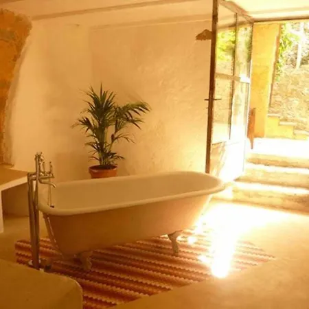 Enchanted With Pool And Magical Views ジローナ